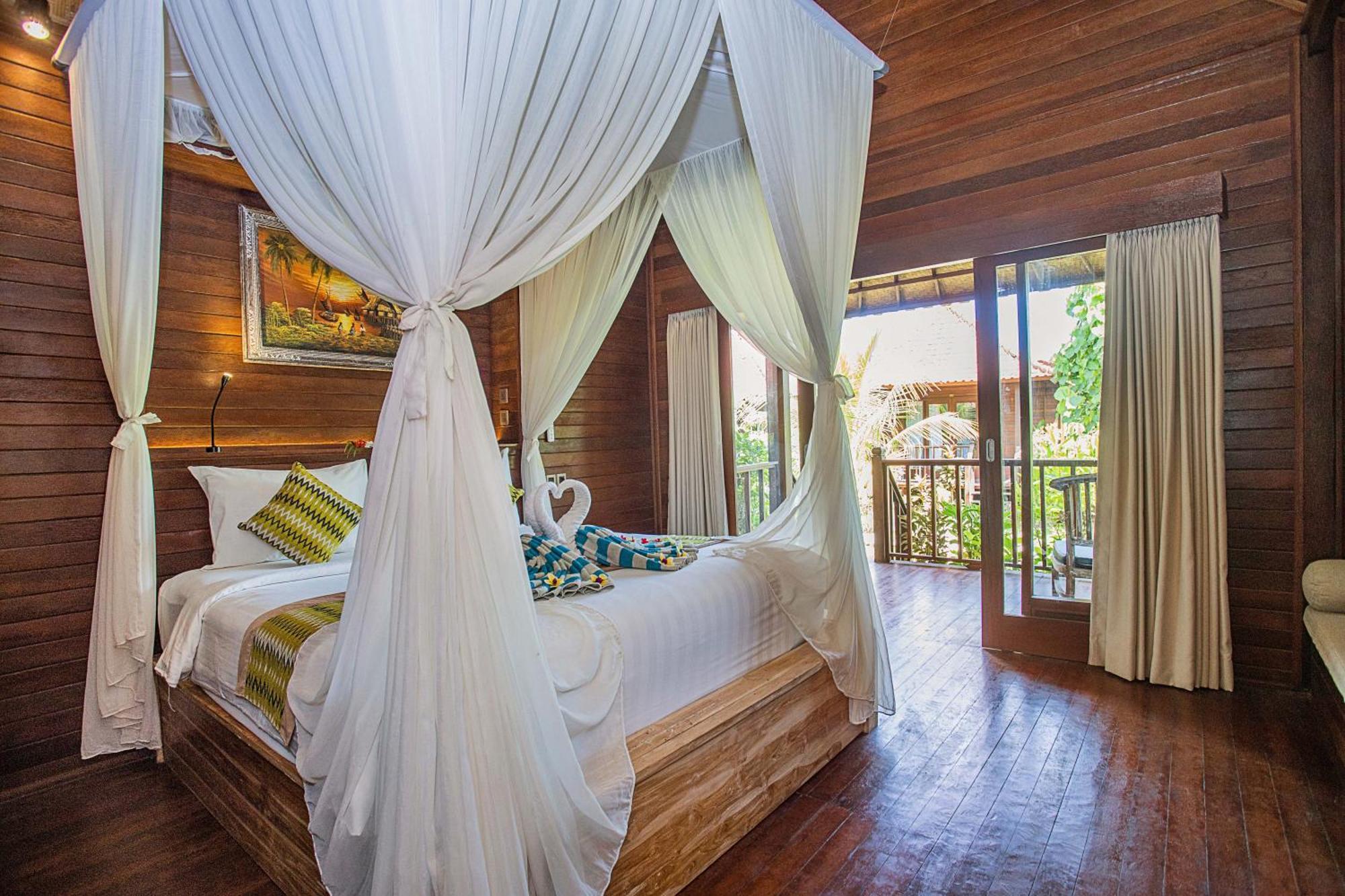 The Parnas Hotel Nusa Lembongan  Exterior photo