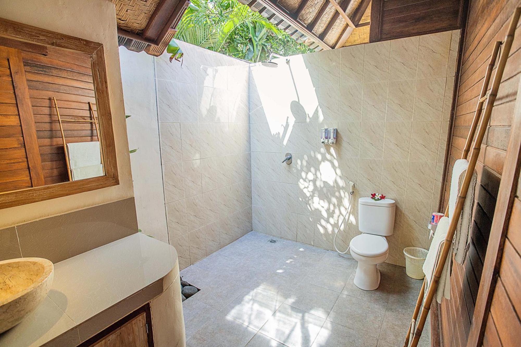 The Parnas Hotel Nusa Lembongan  Exterior photo