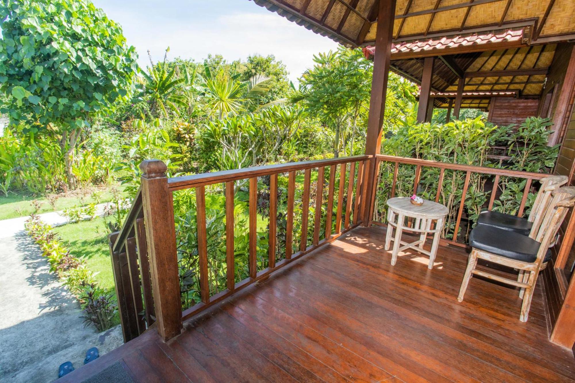The Parnas Hotel Nusa Lembongan  Exterior photo