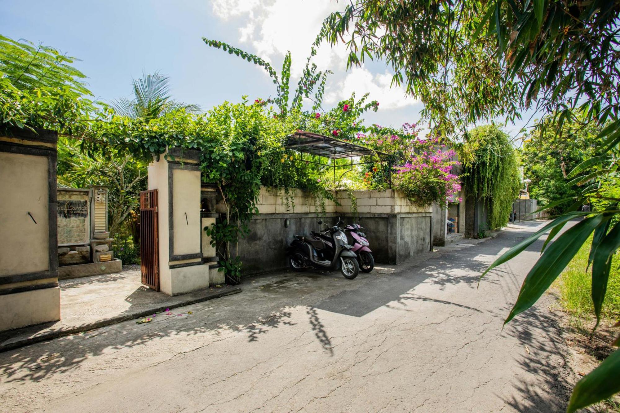The Parnas Hotel Nusa Lembongan  Exterior photo