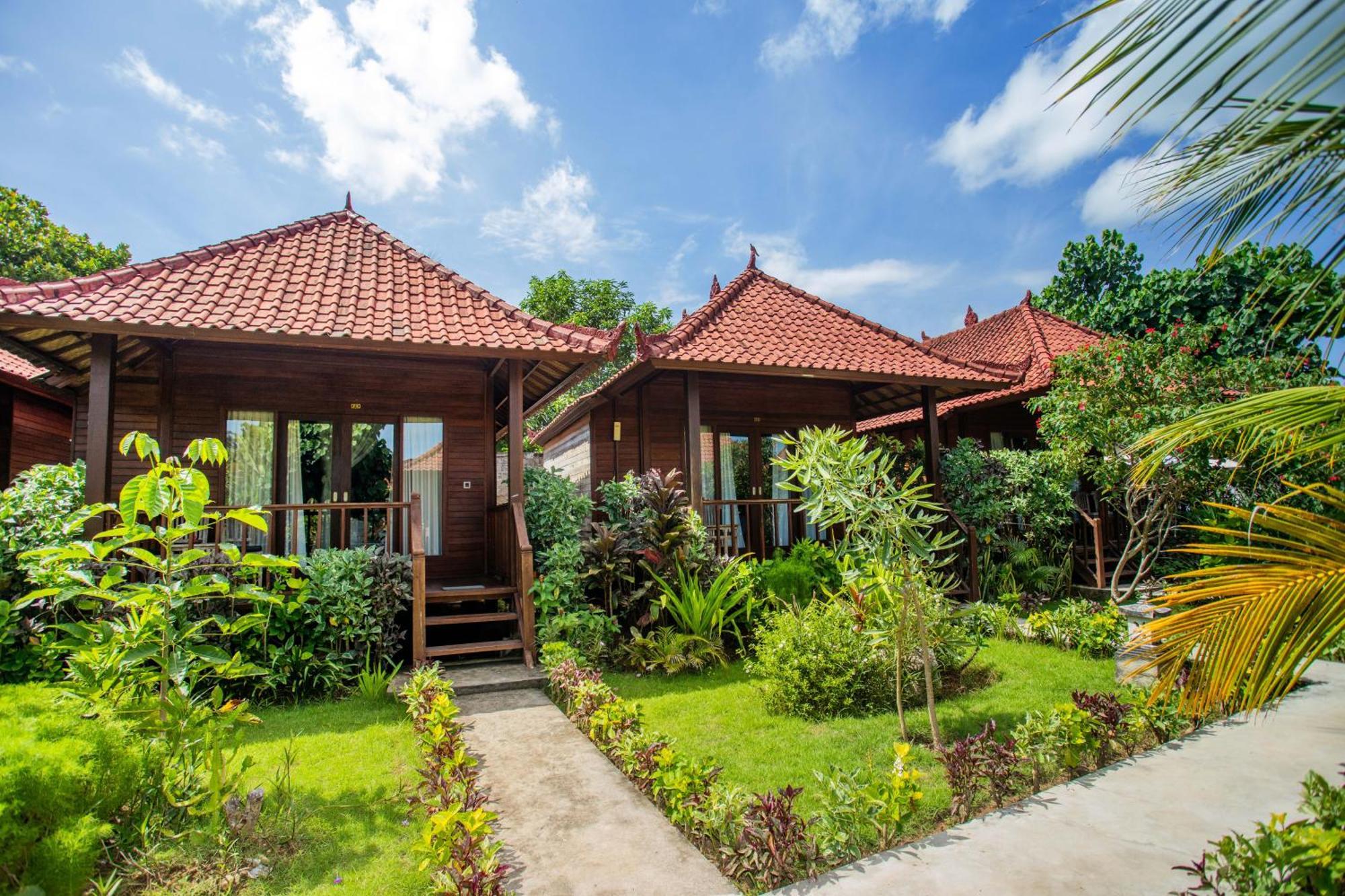 The Parnas Hotel Nusa Lembongan  Exterior photo