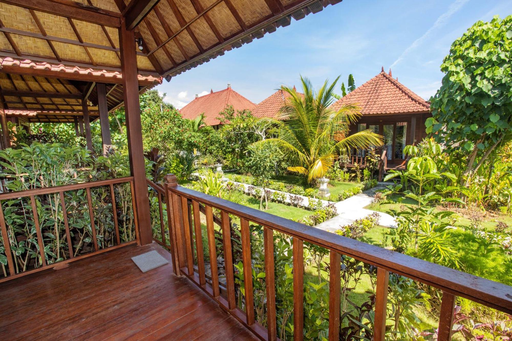 The Parnas Hotel Nusa Lembongan  Exterior photo